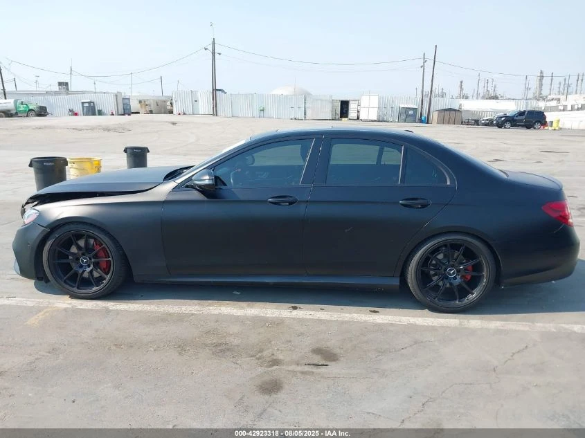 Mercedes-Benz E 300 2.0L I-4 DI, DOHC, VVT, TURBO, 241HP All Wheel - изображение 6