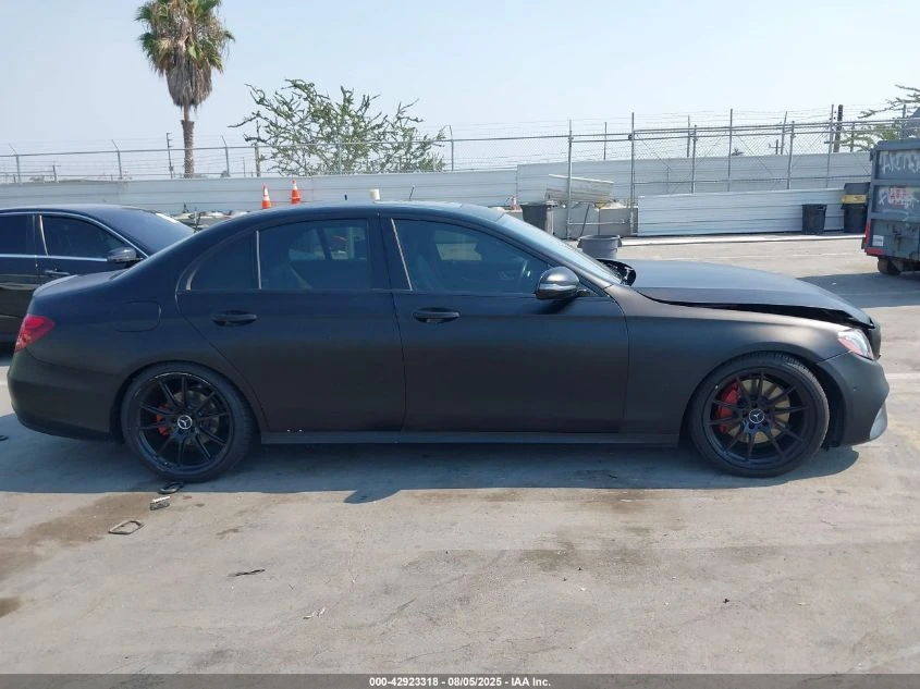 Mercedes-Benz E 300 2.0L I-4 DI, DOHC, VVT, TURBO, 241HP All Wheel - изображение 5