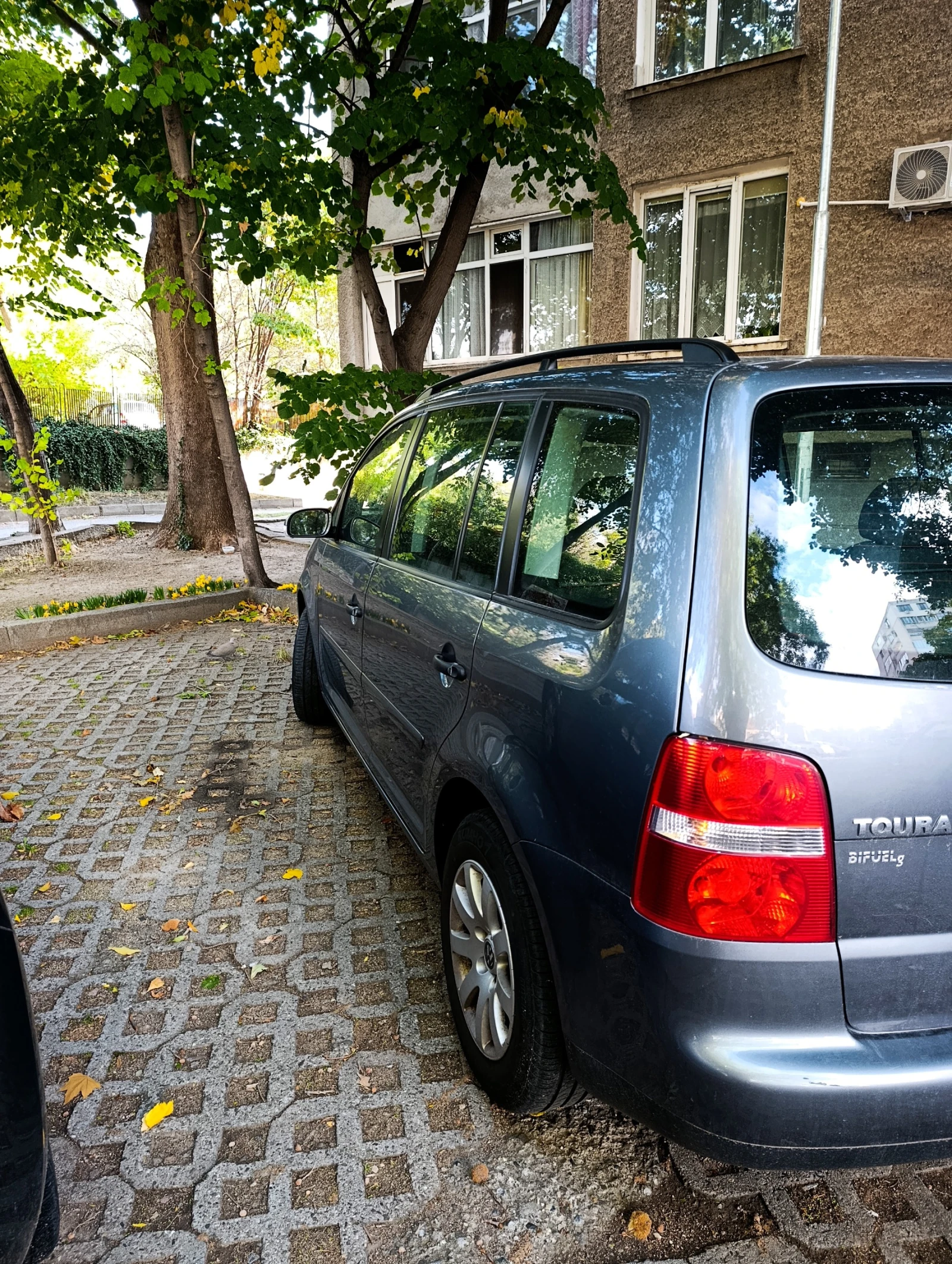 VW Touran  - изображение 7
