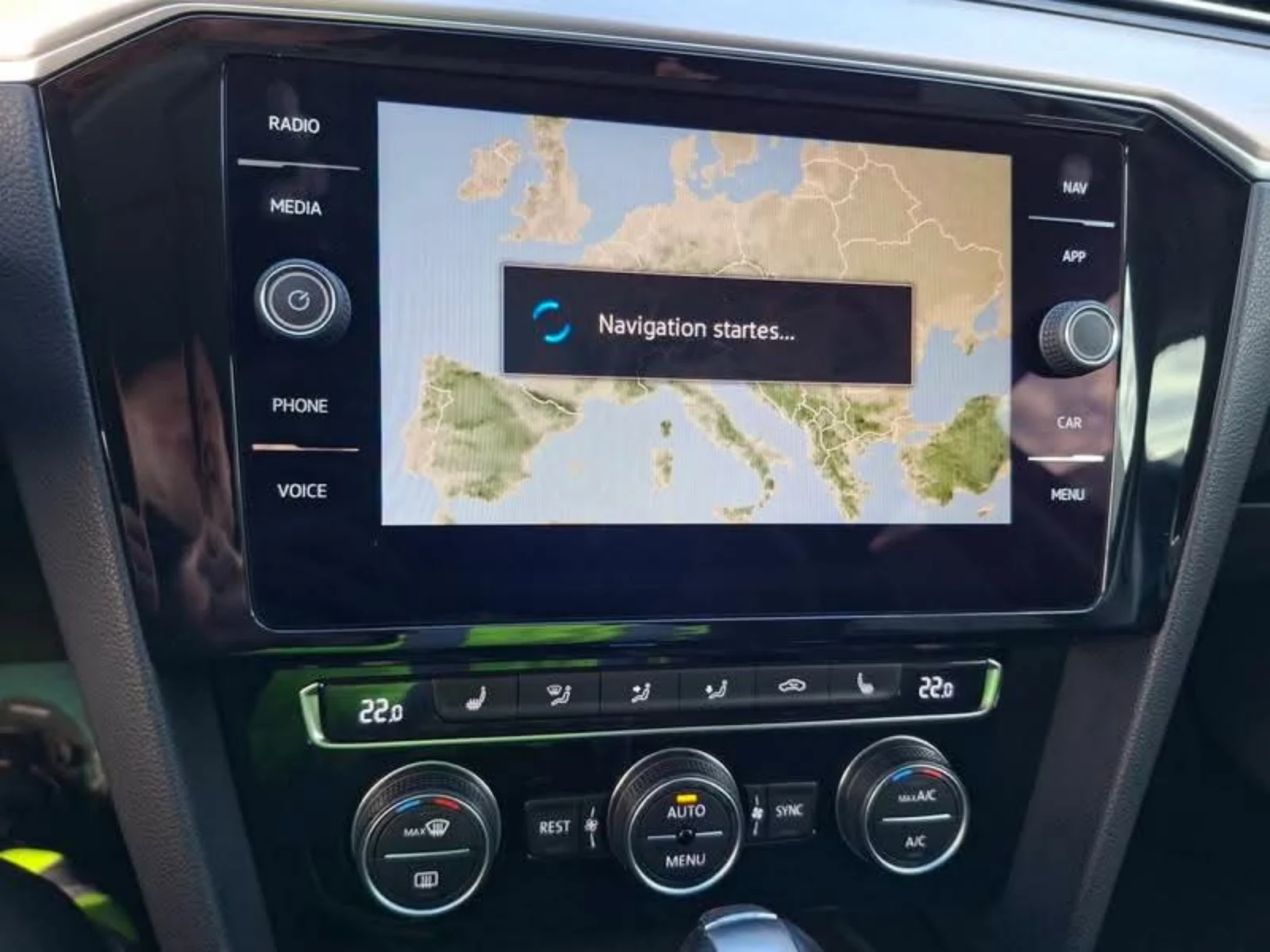 VW Passat 8.5 | 2.0TDI 150 | DSG7 | Elegance Plus | Mobile.bg � ����������� 8