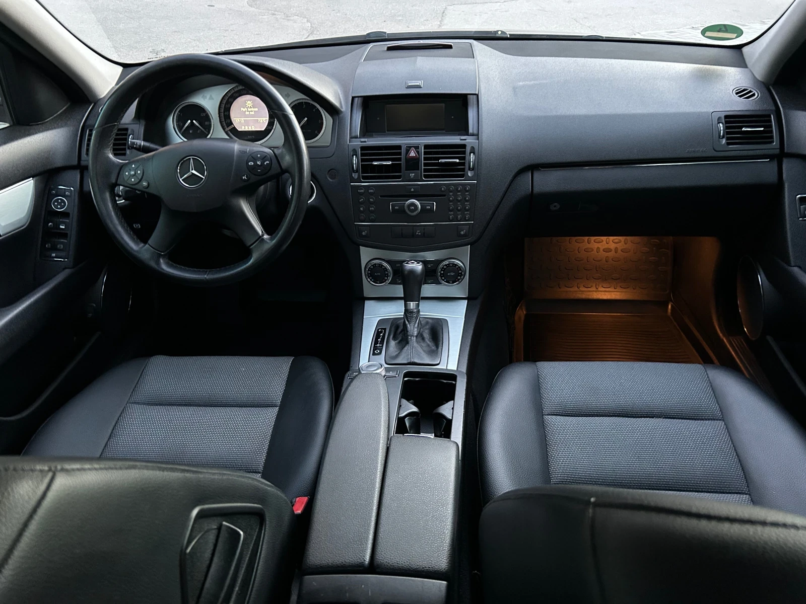 Mercedes-Benz C 220 CDI/AVANGARDE/ОМ646/AUTOMAT, снимка 9 - Автомобили и джипове - 53668701