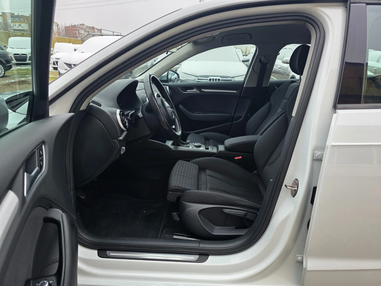 Audi A3 SPORTBACK 1.6TDI ������ | Mobile.bg � ����������� 11