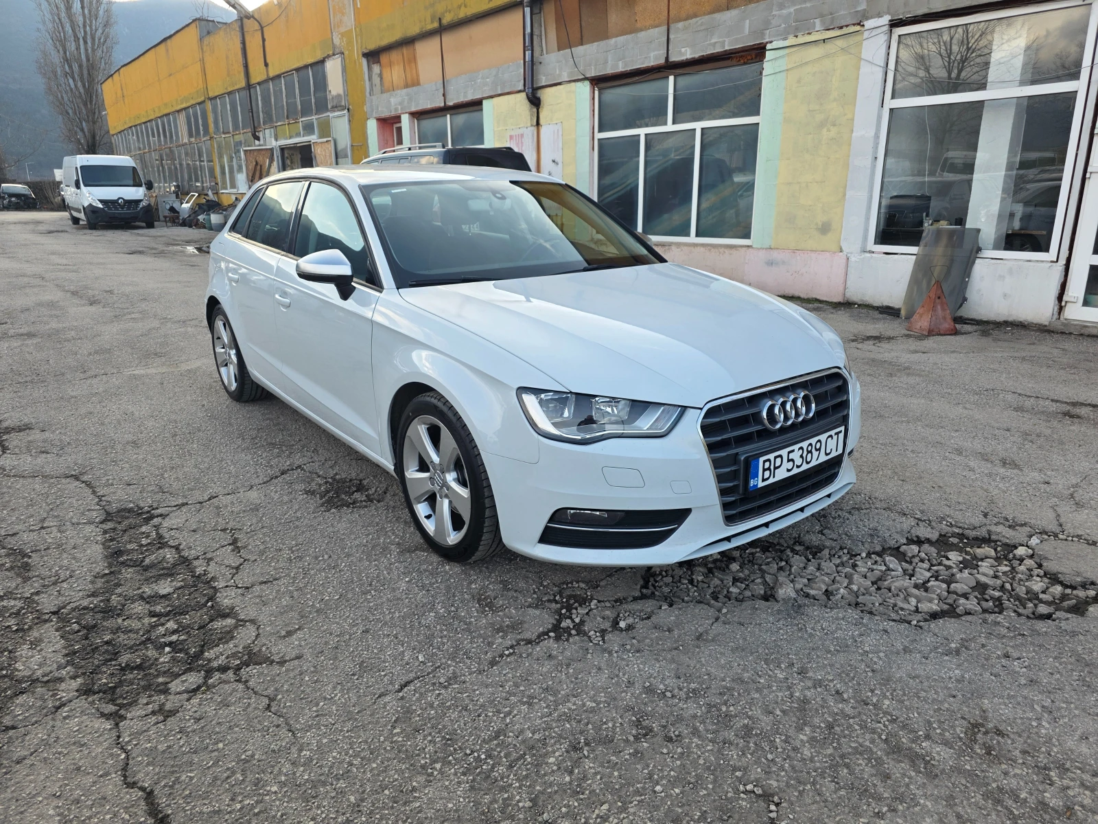 Audi A3 SPORTBACK 1.6TDI УНИКАТ - изображение 3