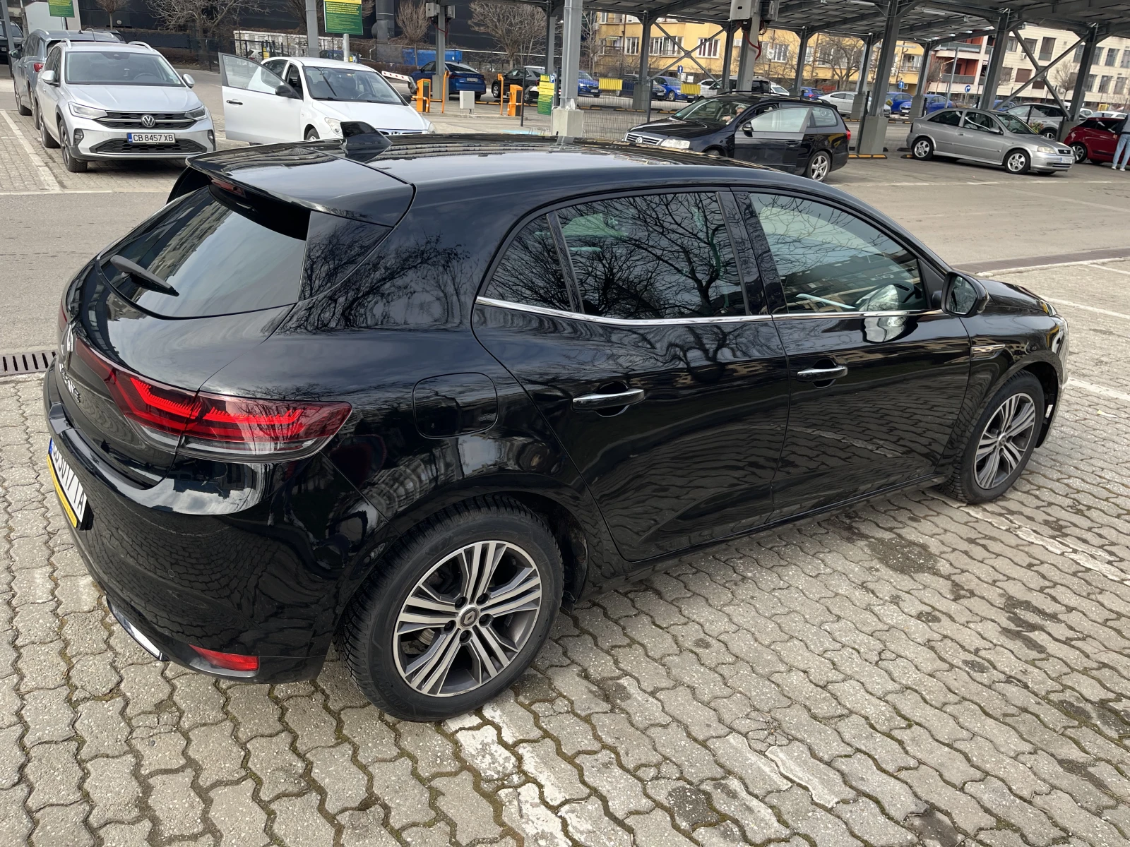 Renault Megane 1.3 TCe, снимка 17 - Автомобили и джипове - 53713494