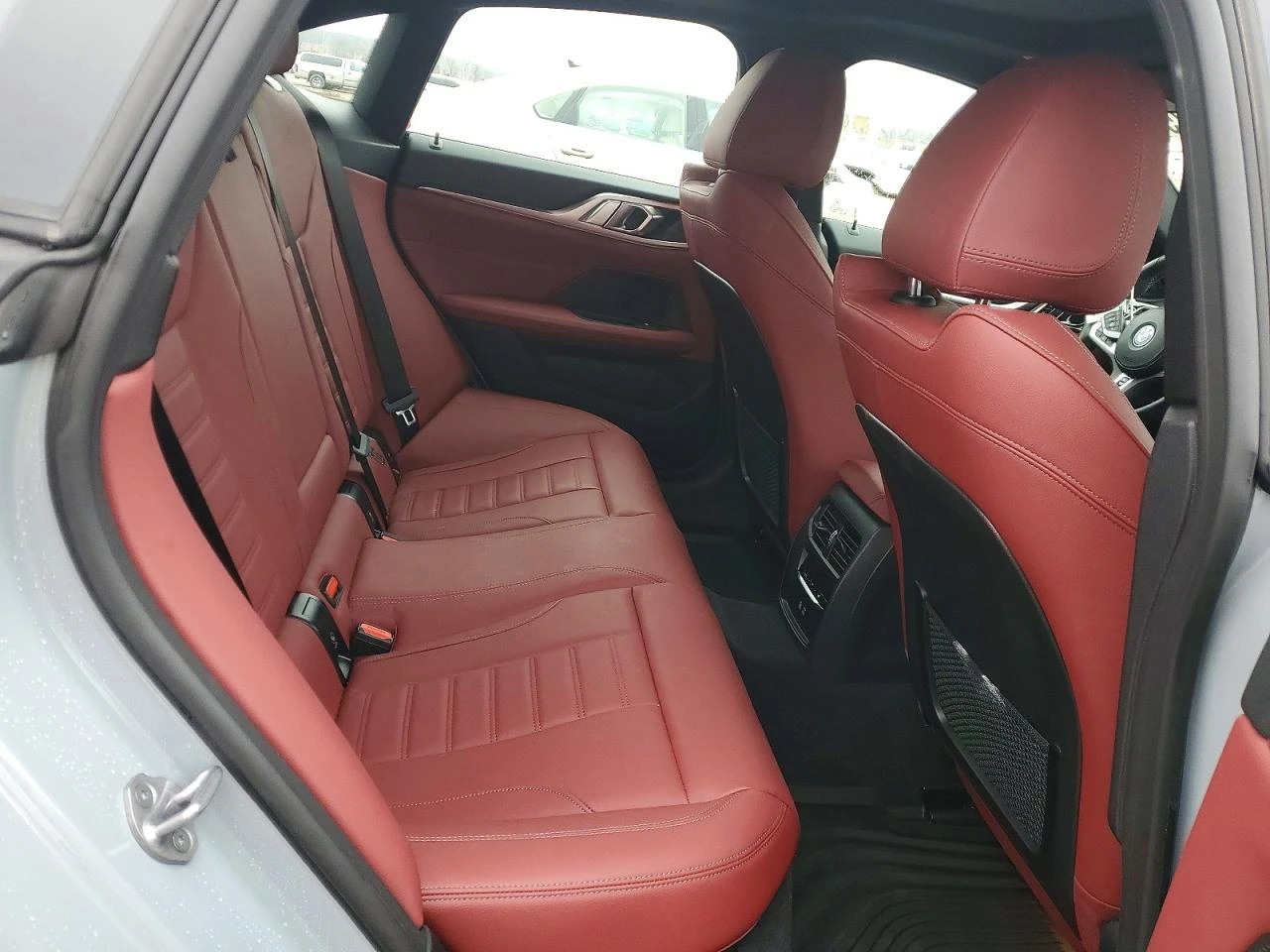 BMW i4 XDRIVE| LASER| HUD| DISTRONIC| , снимка 10 - Автомобили и джипове - 54059166