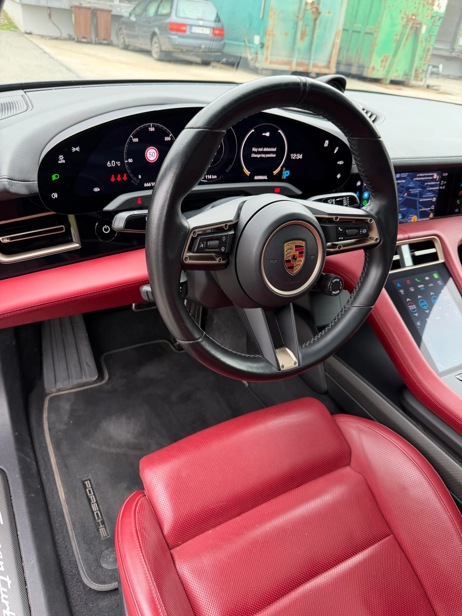 Porsche Taycan Turbo S, снимка 11 - Автомобили и джипове - 54090697