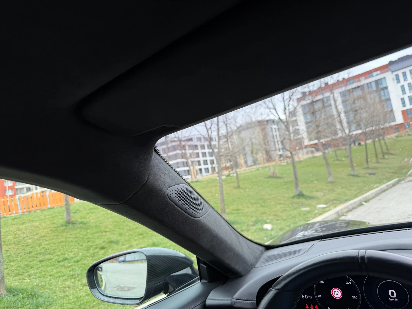 Porsche Taycan Turbo S, снимка 13 - Автомобили и джипове - 54090697