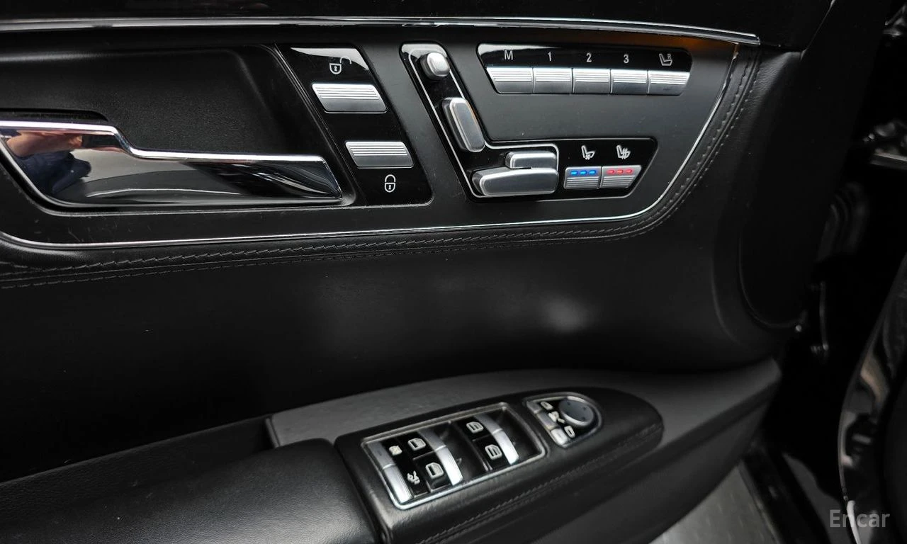 Mercedes-Benz S 500 L* 4MATIC* DESIGNO* ОБДУХВ* ПАНО* МОНИТОРИ* МАСАЖ*, снимка 15 - Автомобили и джипове - 54396104