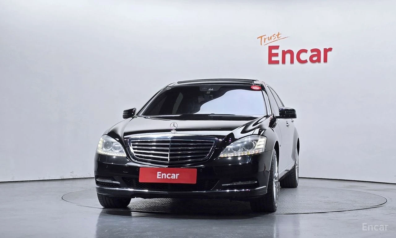 Mercedes-Benz S 500 L* 4MATIC* DESIGNO* ОБДУХВ* ПАНО* МОНИТОРИ* МАСАЖ*, снимка 3 - Автомобили и джипове - 54396104