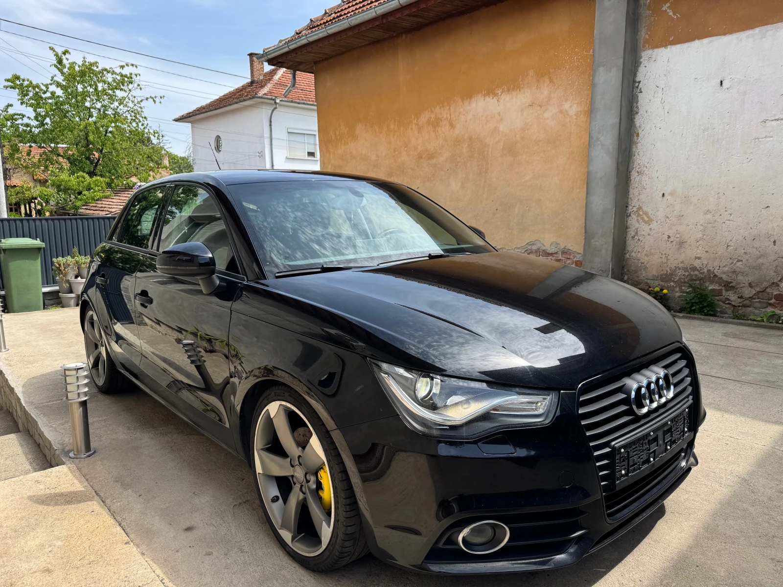 Audi A1 1.6TDi-S Line, снимка 3 - Автомобили и джипове - 54478200