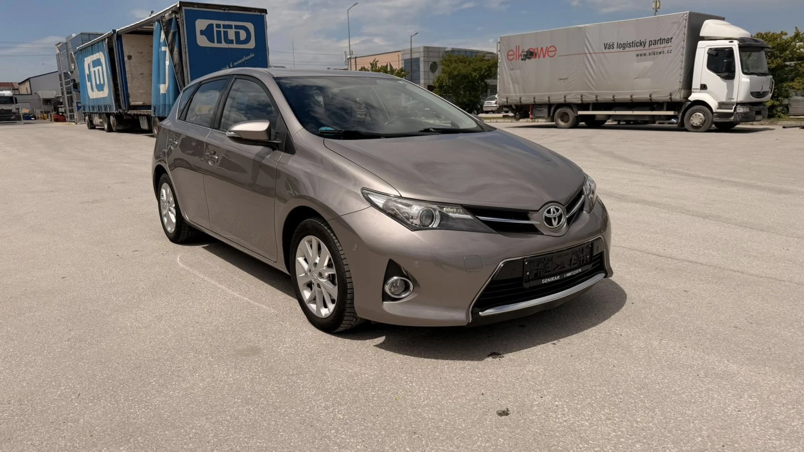 Toyota Auris 1.6 АВТОМАТИК