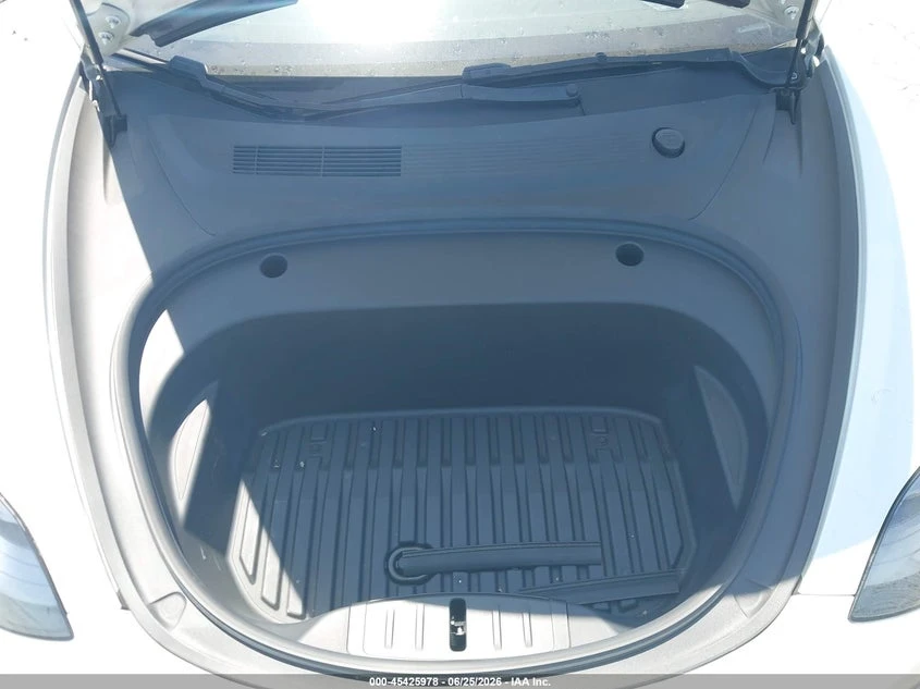 Tesla Model 3 Long Range Dual Motor All-Wheel Drive, снимка 10 - Автомобили и джипове - 55272166