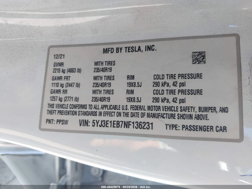 Tesla Model 3 Long Range Dual Motor All-Wheel Drive, снимка 9 - Автомобили и джипове - 55272166