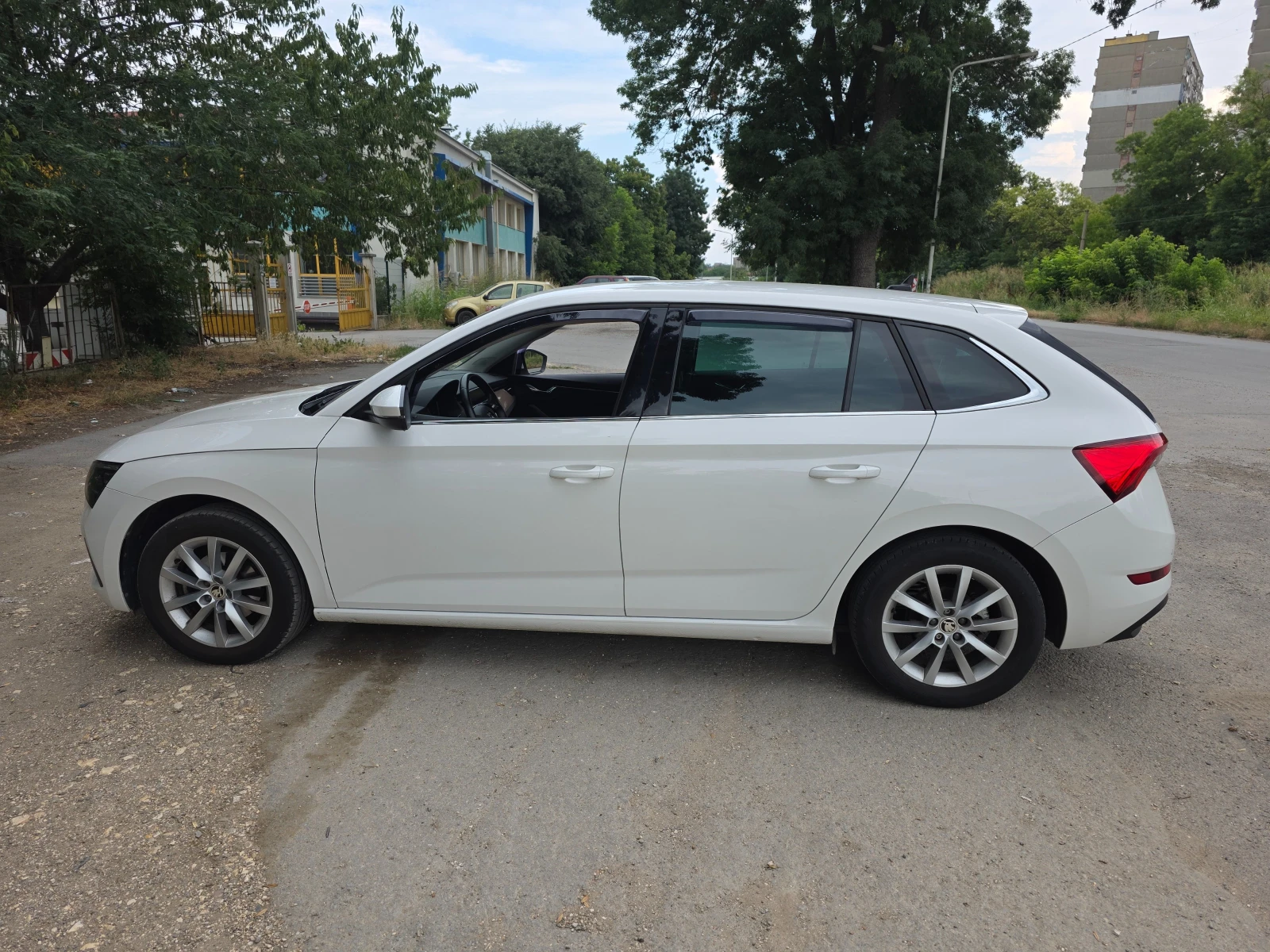 Skoda Scala, снимка 2 - Автомобили и джипове - 55492674