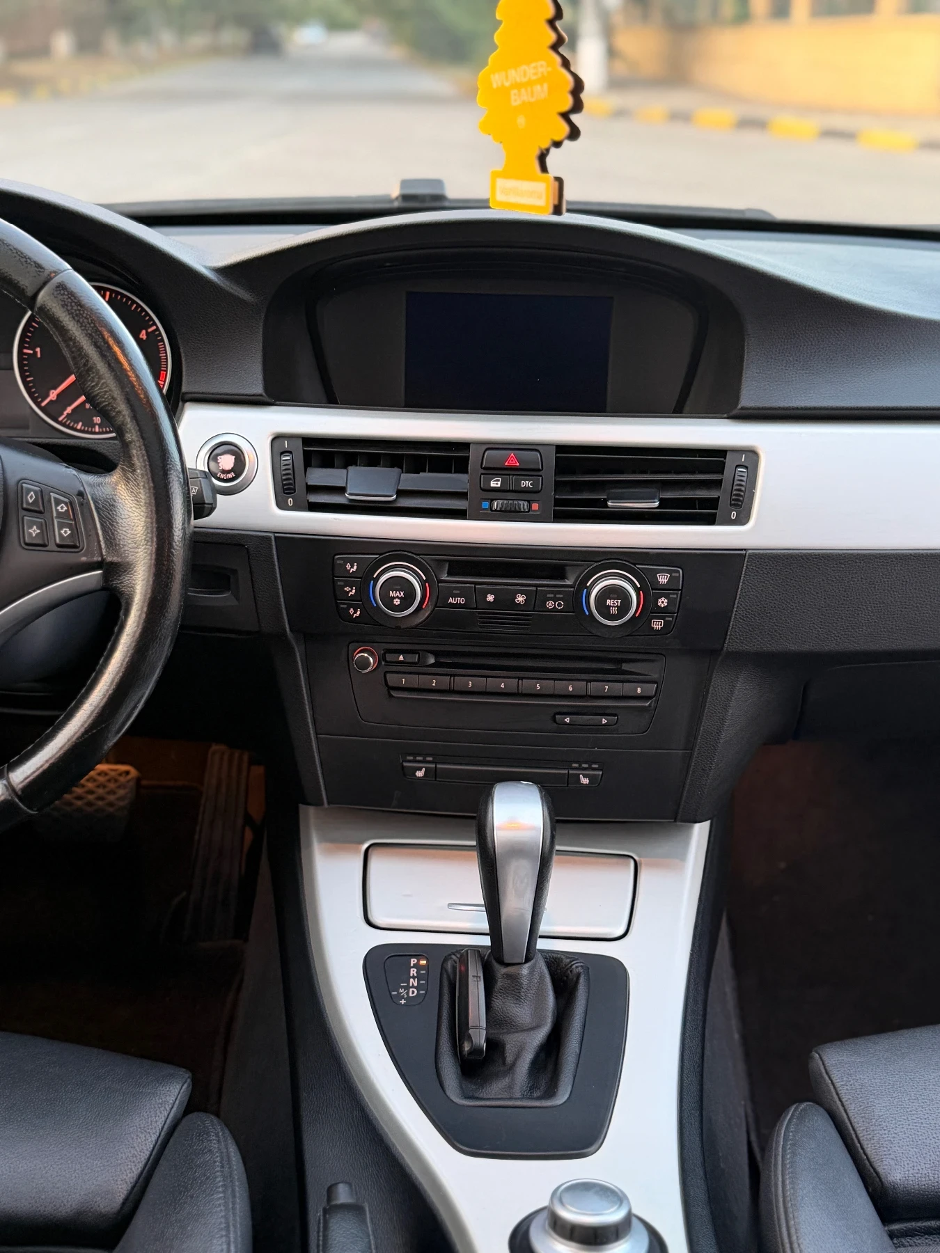 BMW 320 2.0, снимка 11 - Автомобили и джипове - 55829329