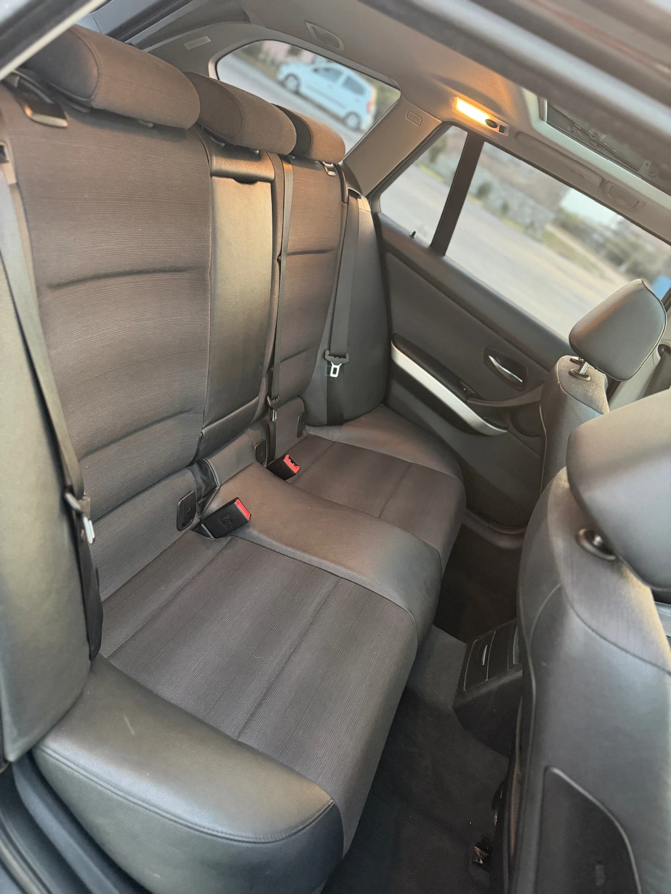 BMW 320 2.0, снимка 15 - Автомобили и джипове - 55829329