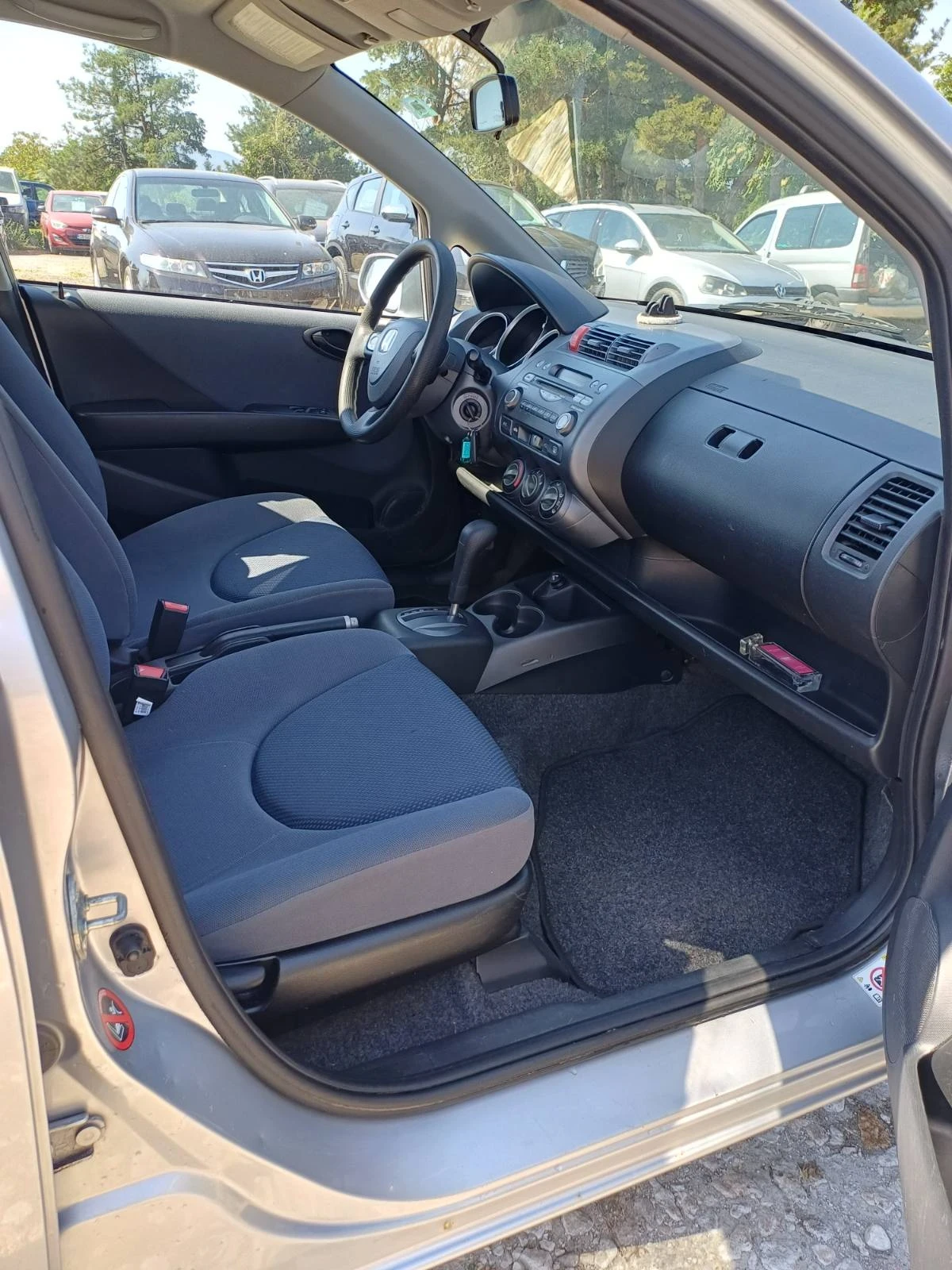 Honda Jazz 1.4 Автоматик, снимка 3 - Автомобили и джипове - 56024622
