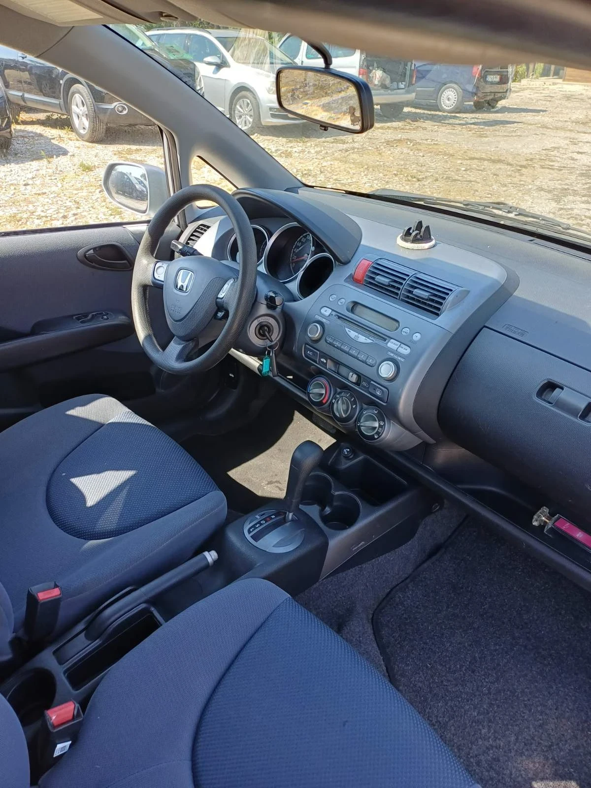 Honda Jazz 1.4 Автоматик, снимка 4 - Автомобили и джипове - 56024622