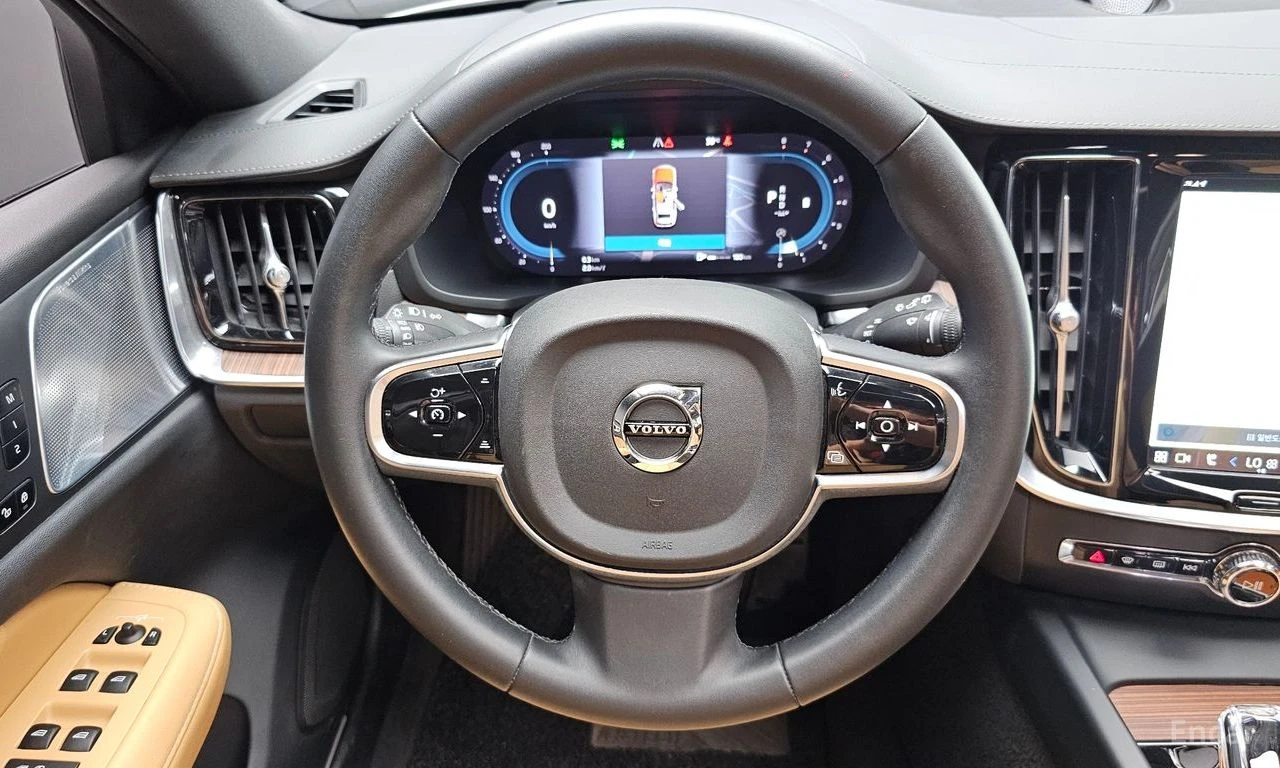 Volvo V60 Cross Country B5* AWD* ULTIMATE* BRIGHT* BOWER* WILKINS* ОБДУХВА, снимка 8 - Автомобили и джипове - 56076322