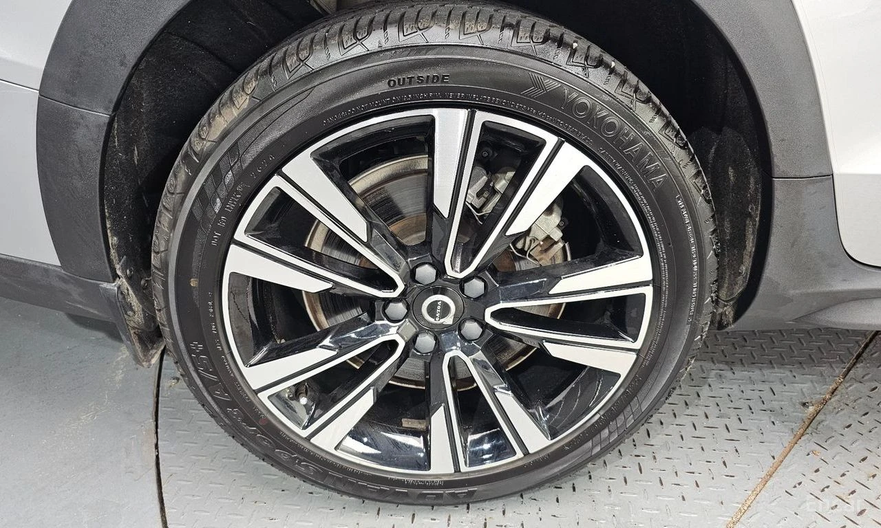 Volvo V60 Cross Country B5* AWD* ULTIMATE* BRIGHT* BOWER* WILKINS* ОБДУХВА, снимка 5 - Автомобили и джипове - 56076322
