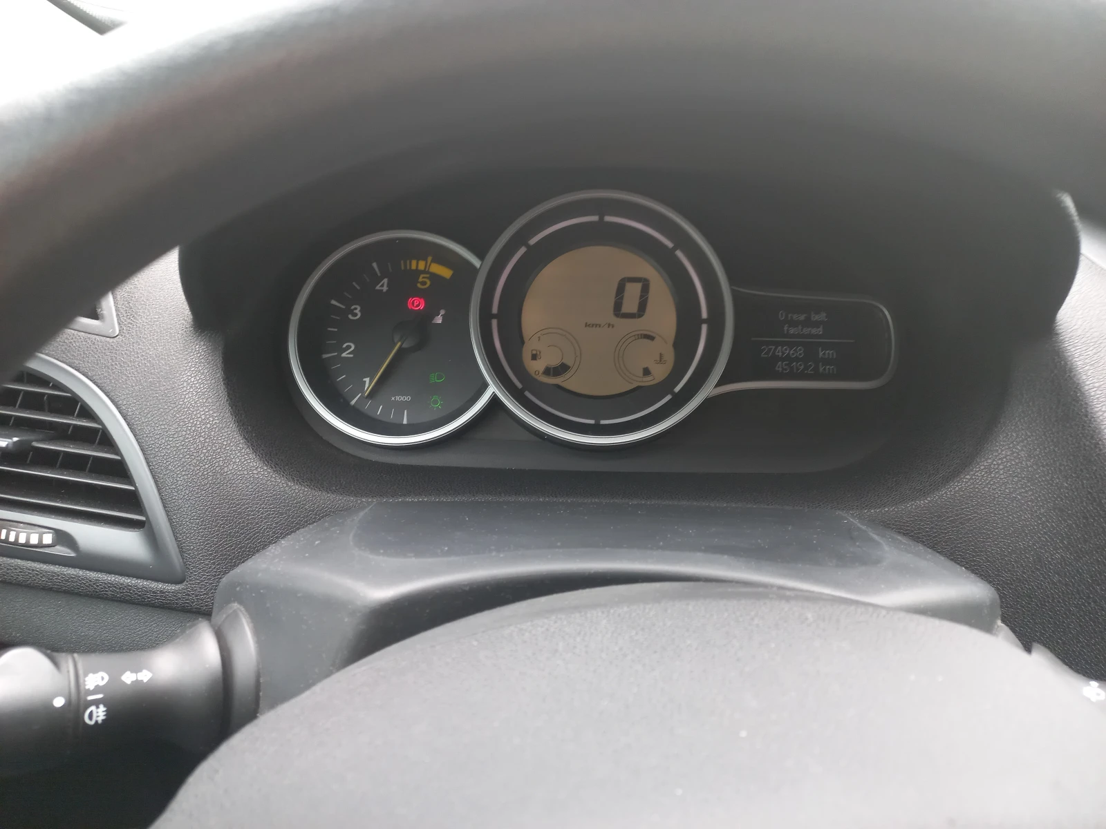Renault Megane, снимка 10 - Автомобили и джипове - 56697963