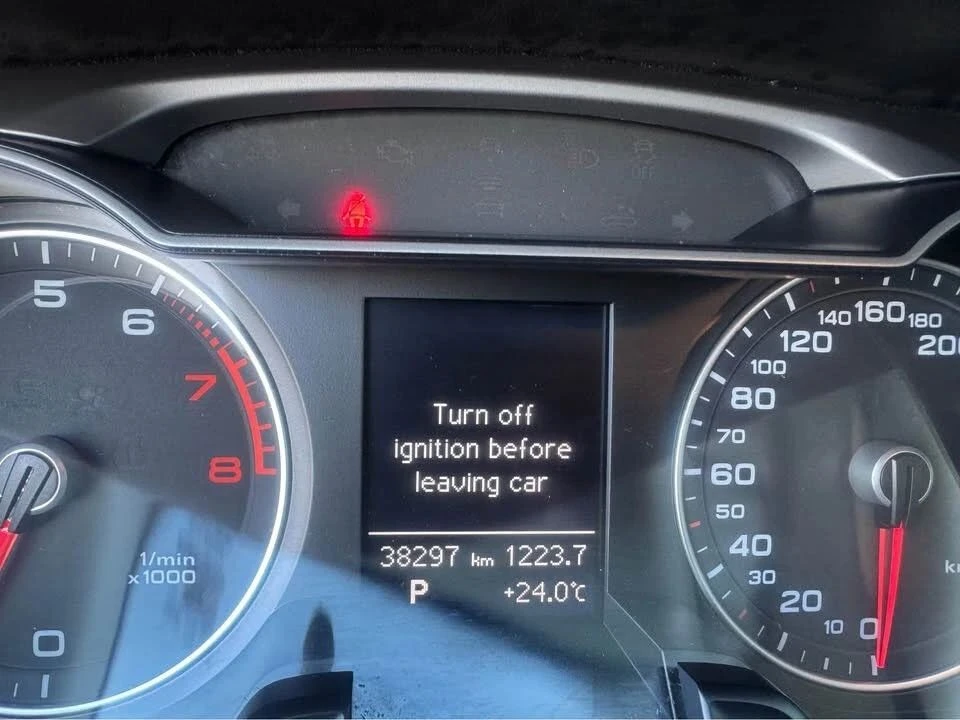 Audi A4, снимка 14 - Автомобили и джипове - 56706874