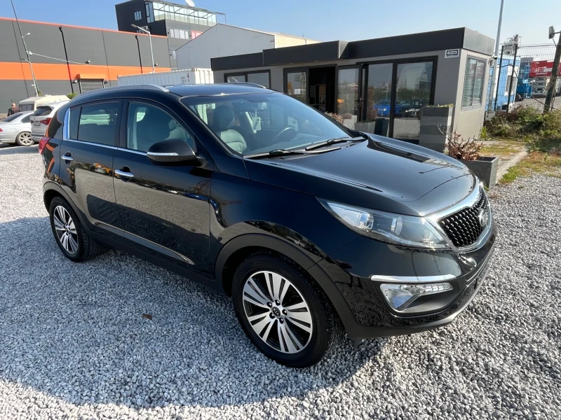 Kia Sportage 1.7CRDI-115k.c. HIGH TECH Stop&go 2WD, снимка 8 - Автомобили и джипове - 47799867