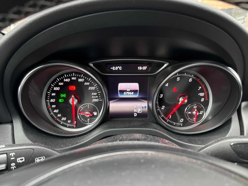 Mercedes-Benz GLA * 250 * CARFAX * БЕЗ ПЪРВОНАЧАЛНА ВНОСКА, снимка 8 - Автомобили и джипове - 53143076