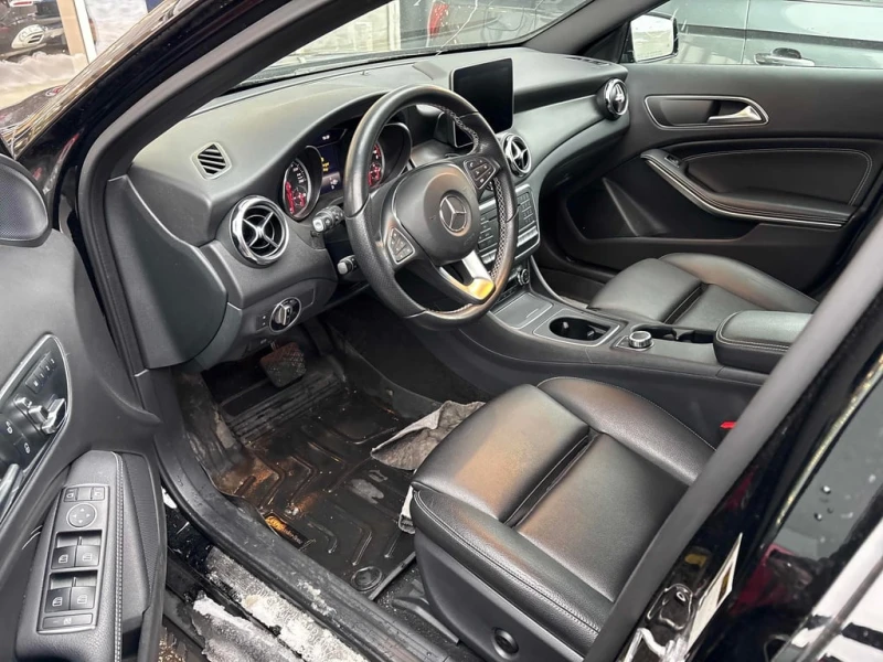 Mercedes-Benz GLA * 250 * CARFAX * БЕЗ ПЪРВОНАЧАЛНА ВНОСКА, снимка 5 - Автомобили и джипове - 53143076