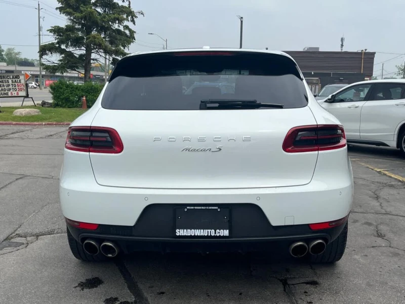 Porsche Macan S AWD* CLEAN CARFAX* АвтоКредит * (ЦЕНА ДО БГ), снимка 4 - Автомобили и джипове - 53458115