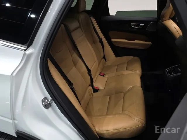 Volvo XC60 * АвтоКредит* Цена до БГ*  - изображение 9