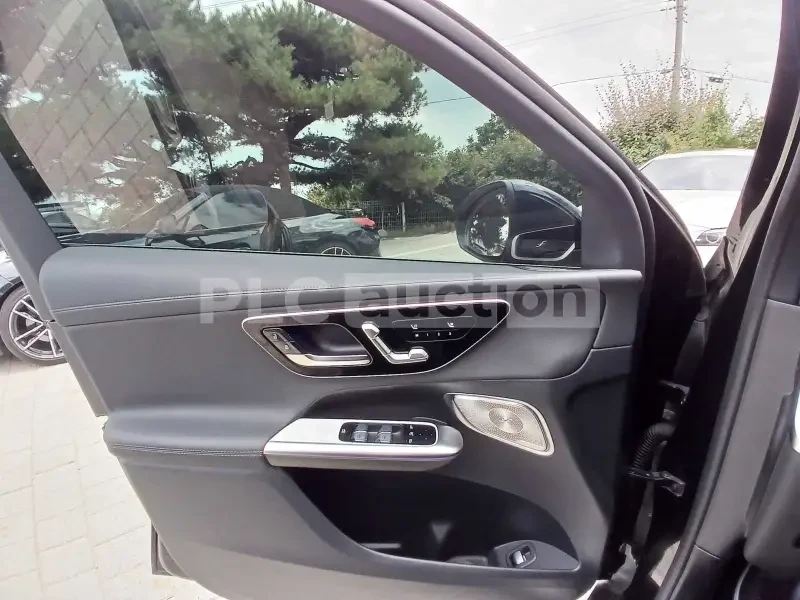 Mercedes-Benz GLC COUPE / BURMESTER /HEAD UP /ЦЕНА ДО БЪЛГАРИЯ, снимка 9 - Автомобили и джипове - 55408608