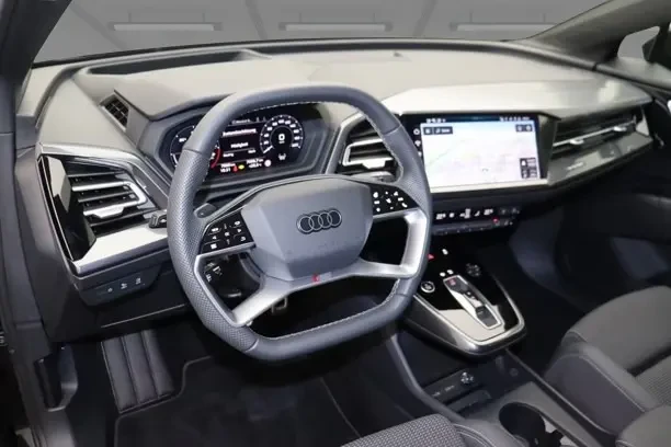 Audi Q4 e-Tron 45 Quattro = S-line = Гаранция, снимка 8 - Автомобили и джипове - 55477223