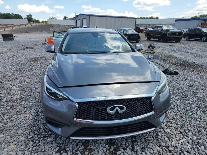 Infiniti QX30 2.0l Base, снимка 13 - Автомобили и джипове - 56024593