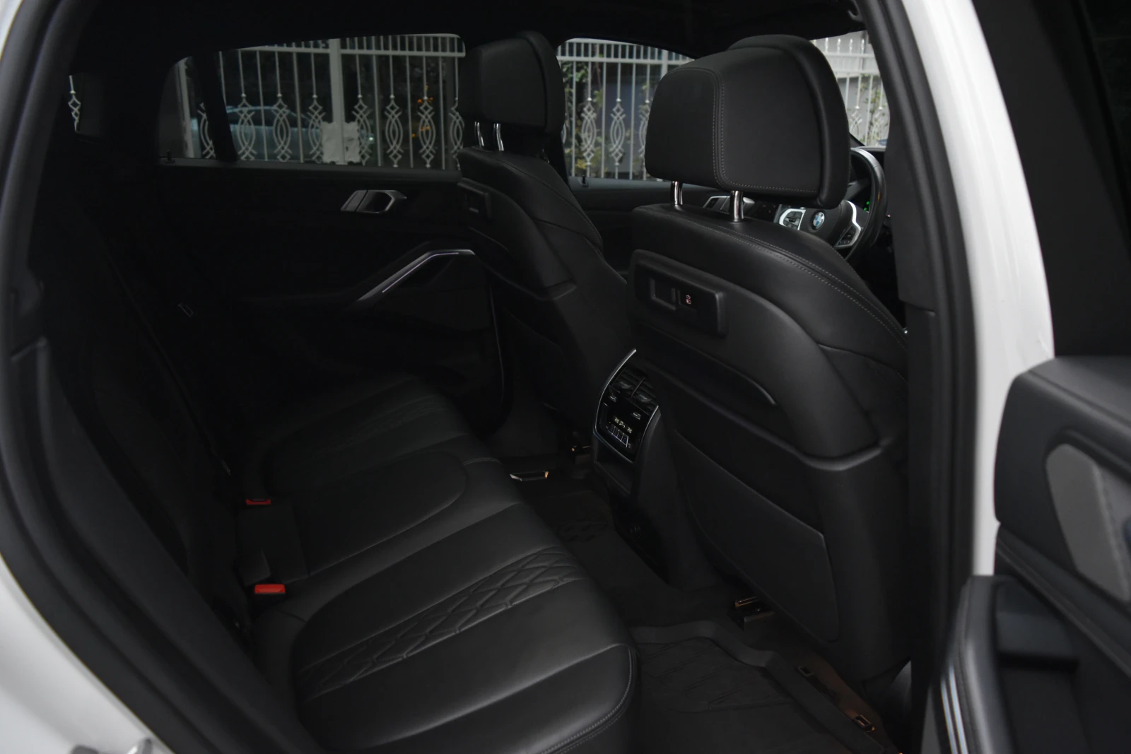 BMW X6 M50d Xdrive* Msport* Pano* Individual* H/K | Mobile.bg   13