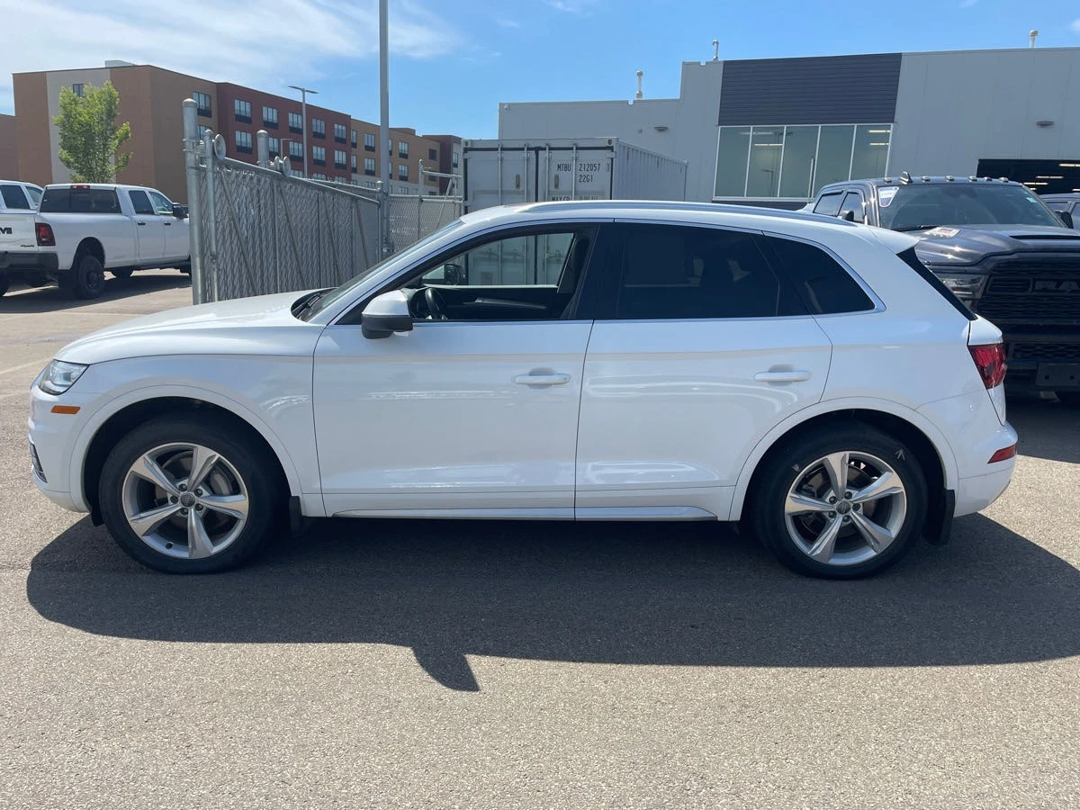 Audi Q5 Technik * ЦЕНА ДО БЪЛГАРИЯ * (CARFAX) - изображение 5