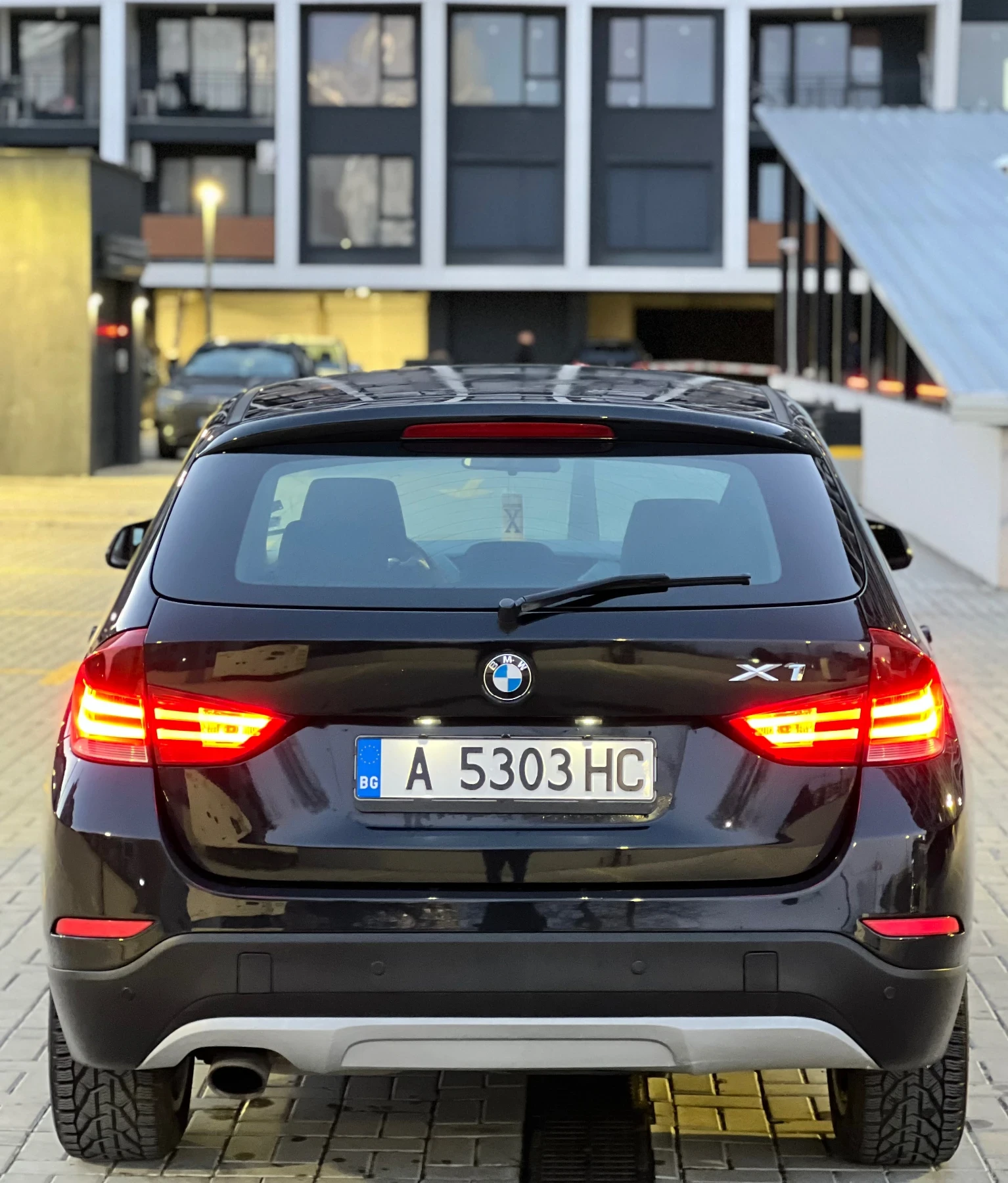 BMW X1 2.0d X-drive 2016г - изображение 3