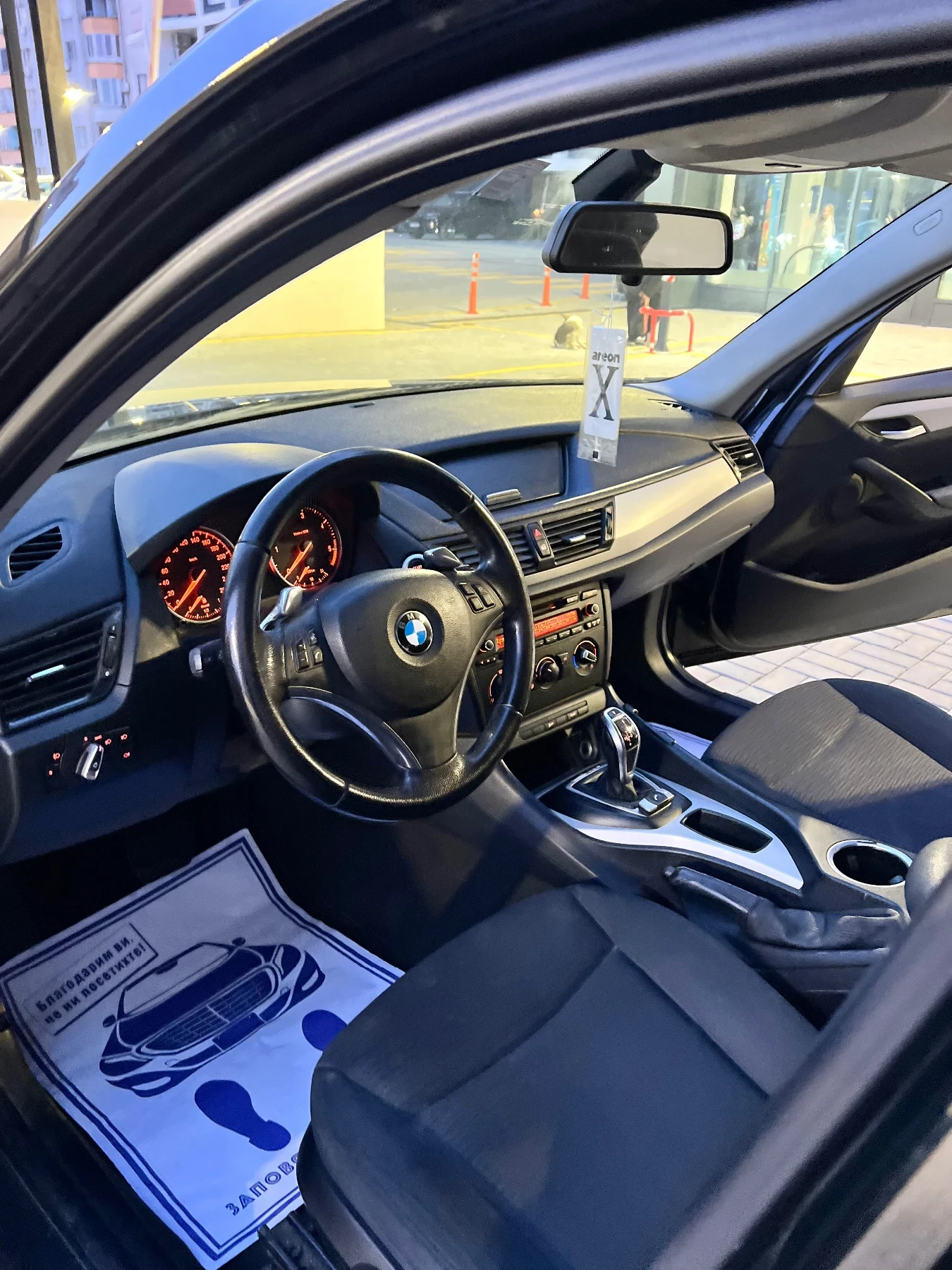 BMW X1 2.0d X-drive 2016г - изображение 8