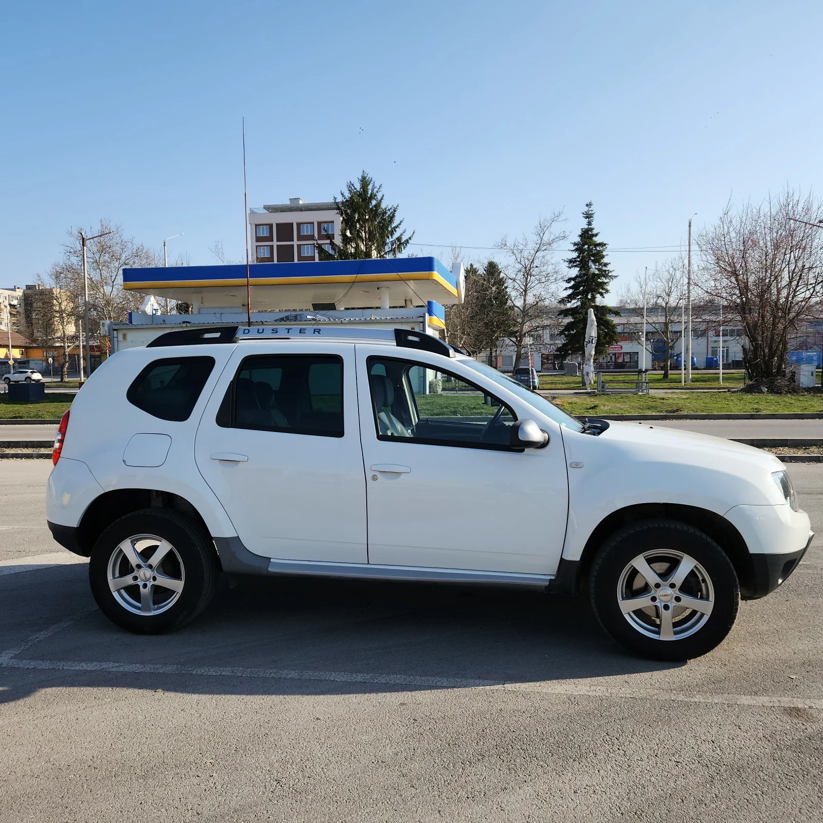 Dacia Duster 1.2TCE 125hp Germany  122000km, снимка 2 - Автомобили и джипове - 53847829