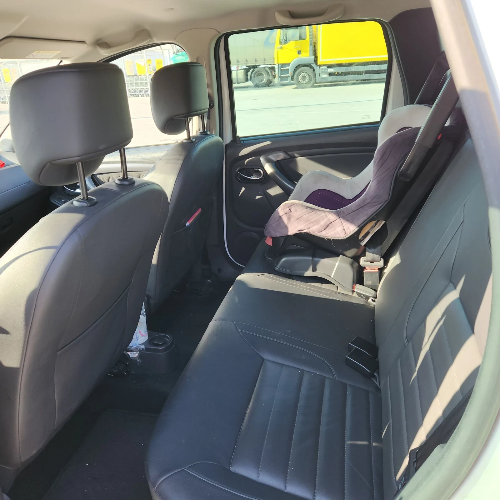 Dacia Duster 1.2TCE 125hp Germany  122000km, снимка 6 - Автомобили и джипове - 53847829