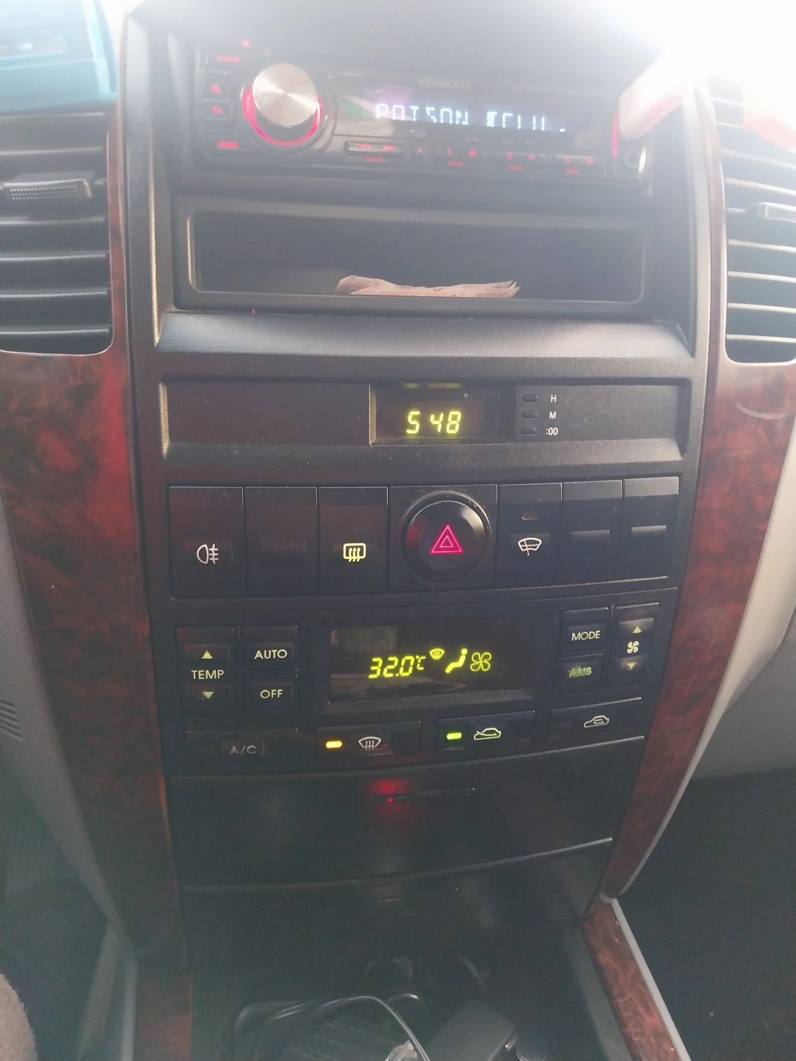 Kia Sorento 2.5CRDI, снимка 8 - Автомобили и джипове - 53891022