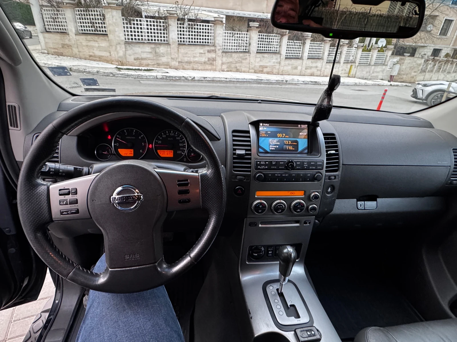 Nissan Pathfinder 2.5D 7 места Автоматик , снимка 11 - Автомобили и джипове - 54340956
