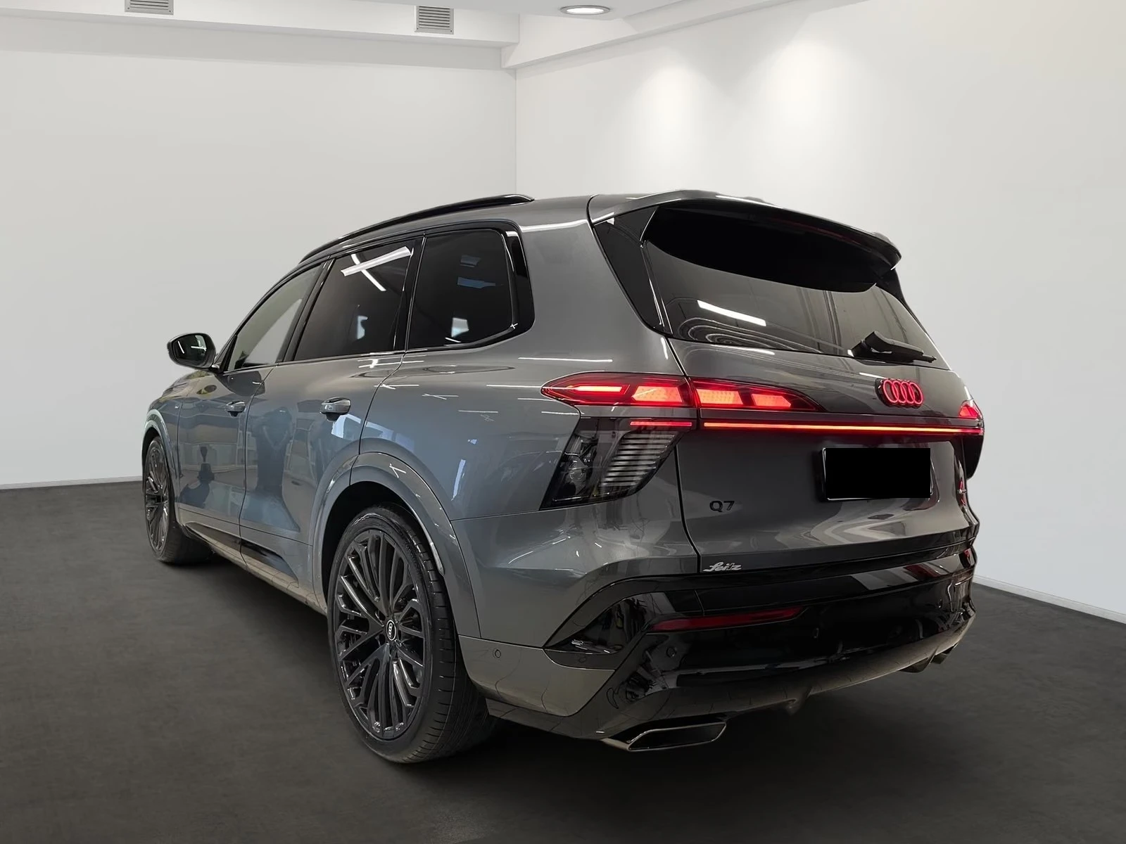 Audi Q7 S Line, снимка 3 - Автомобили и джипове - 55843565