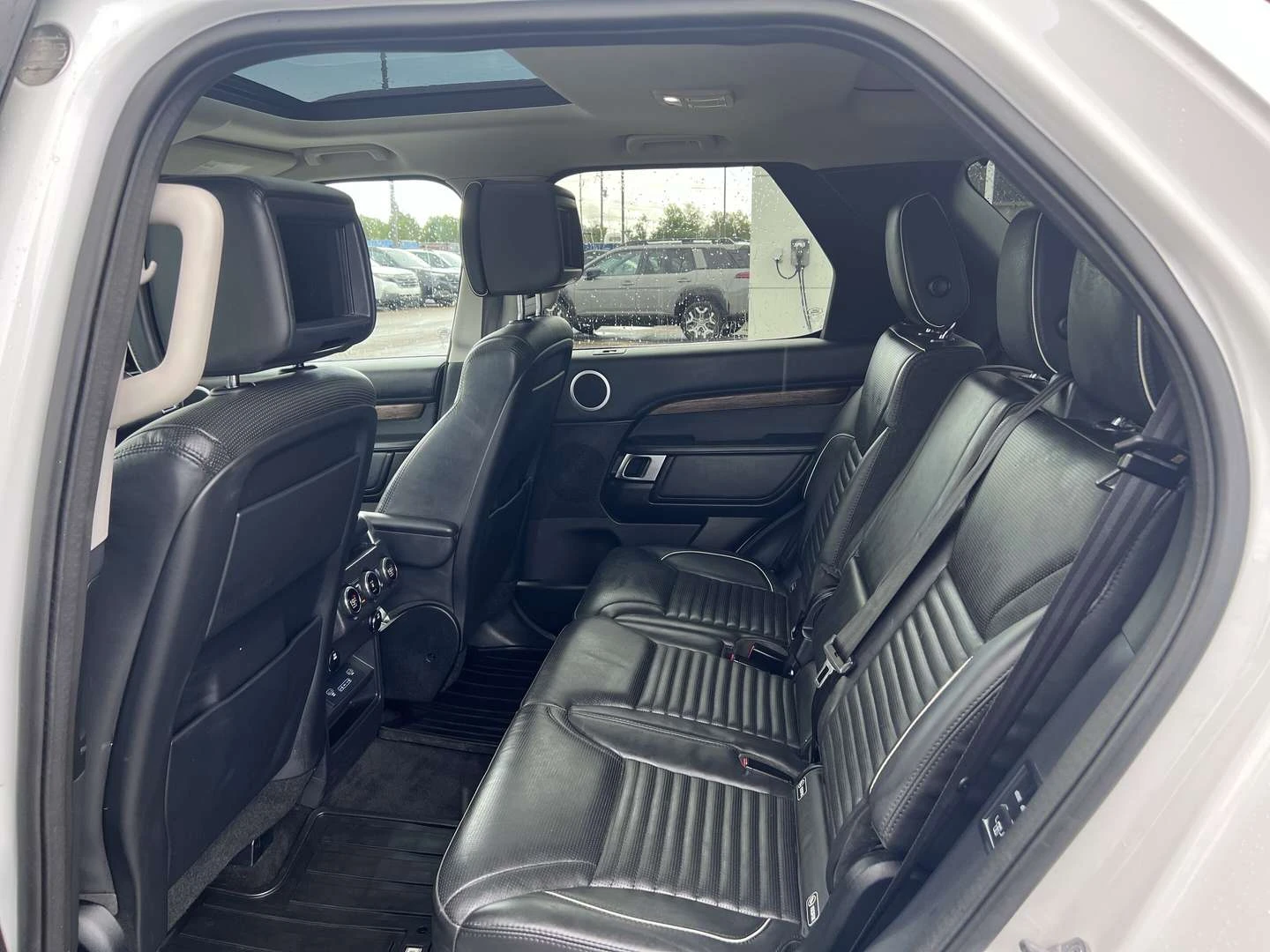 Land Rover Discovery, снимка 7 - Автомобили и джипове - 56020299