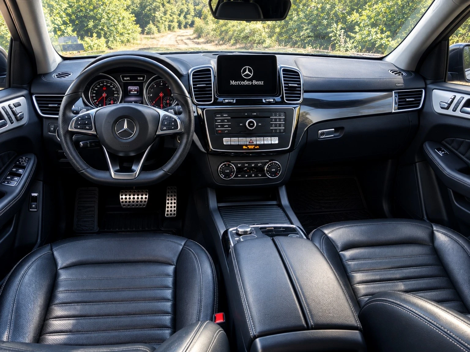 Mercedes-Benz GLE 3.5, снимка 4 - Автомобили и джипове - 56299810