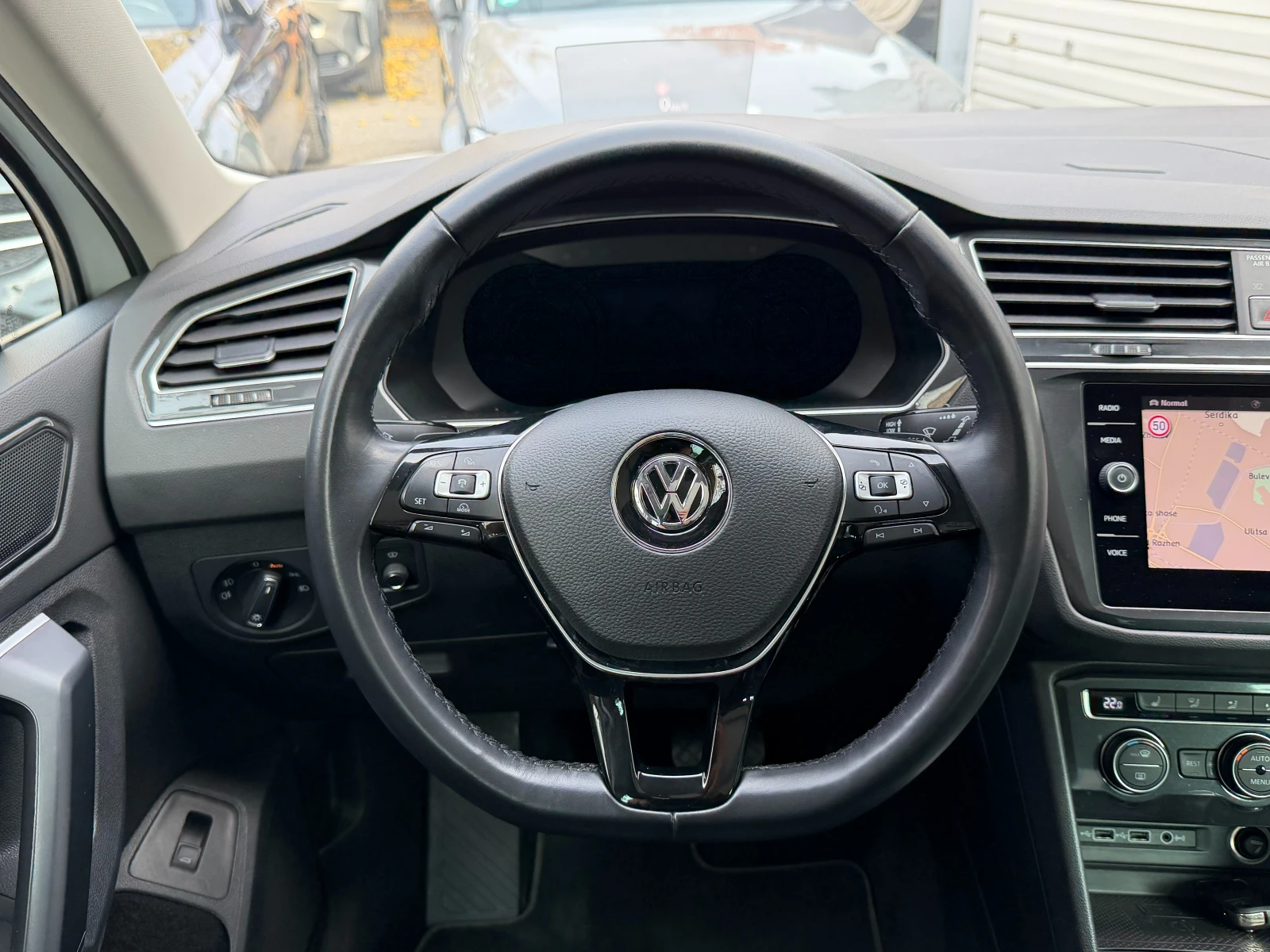 VW Tiguan R-Line* 4�4* VIRTUAL* �������� ��-�� � ����� �-�� | Mobile.bg � ����������� 11