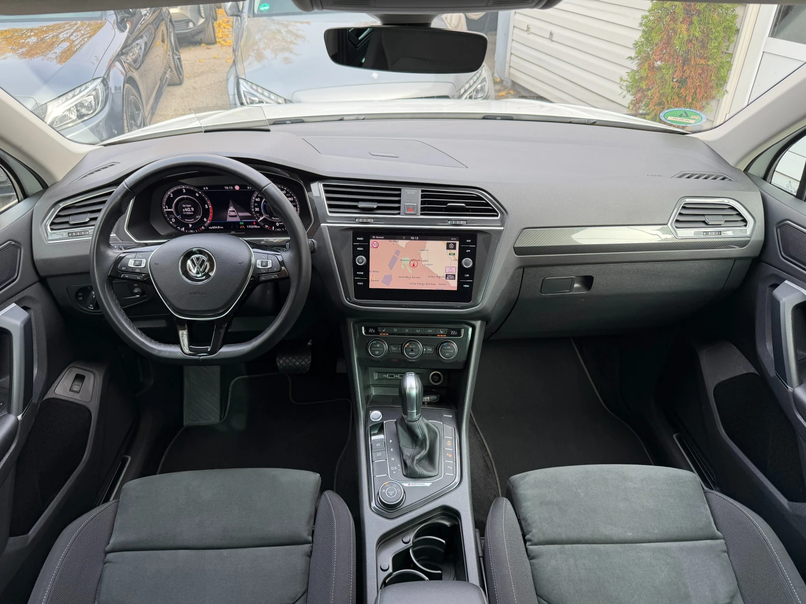 VW Tiguan R-Line* 4�4* VIRTUAL* �������� ��-�� � ����� �-�� | Mobile.bg � ����������� 10