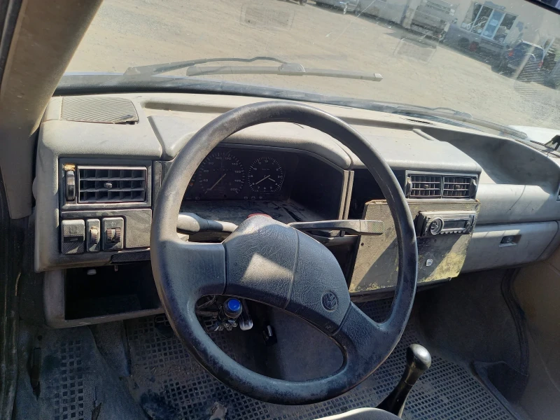 VW Transporter 1.9 TDI, снимка 3 - Бусове и автобуси - 52884766