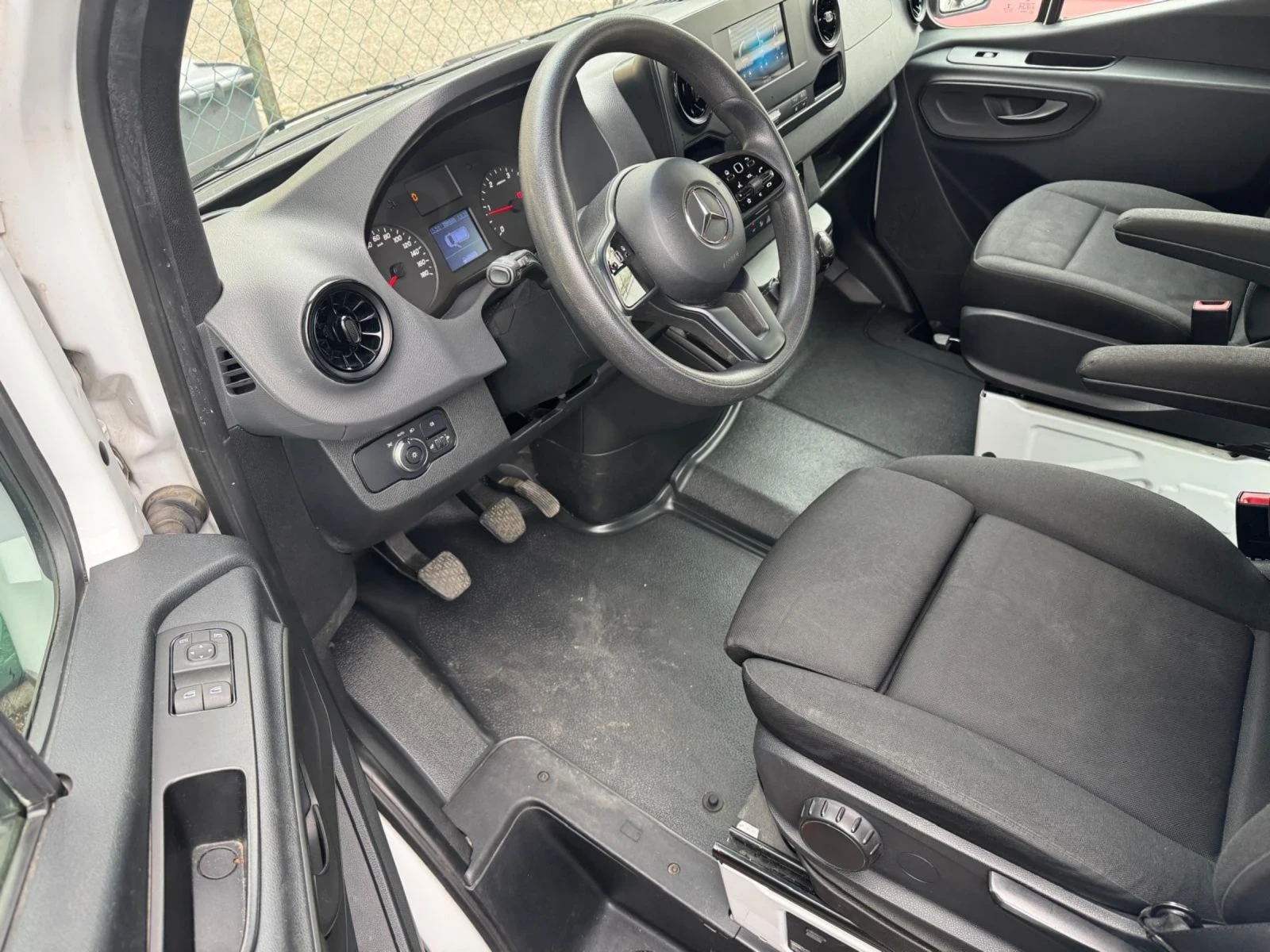Mercedes-Benz Sprinter 214 CDI 8+ 1 EU6 - изображение 9