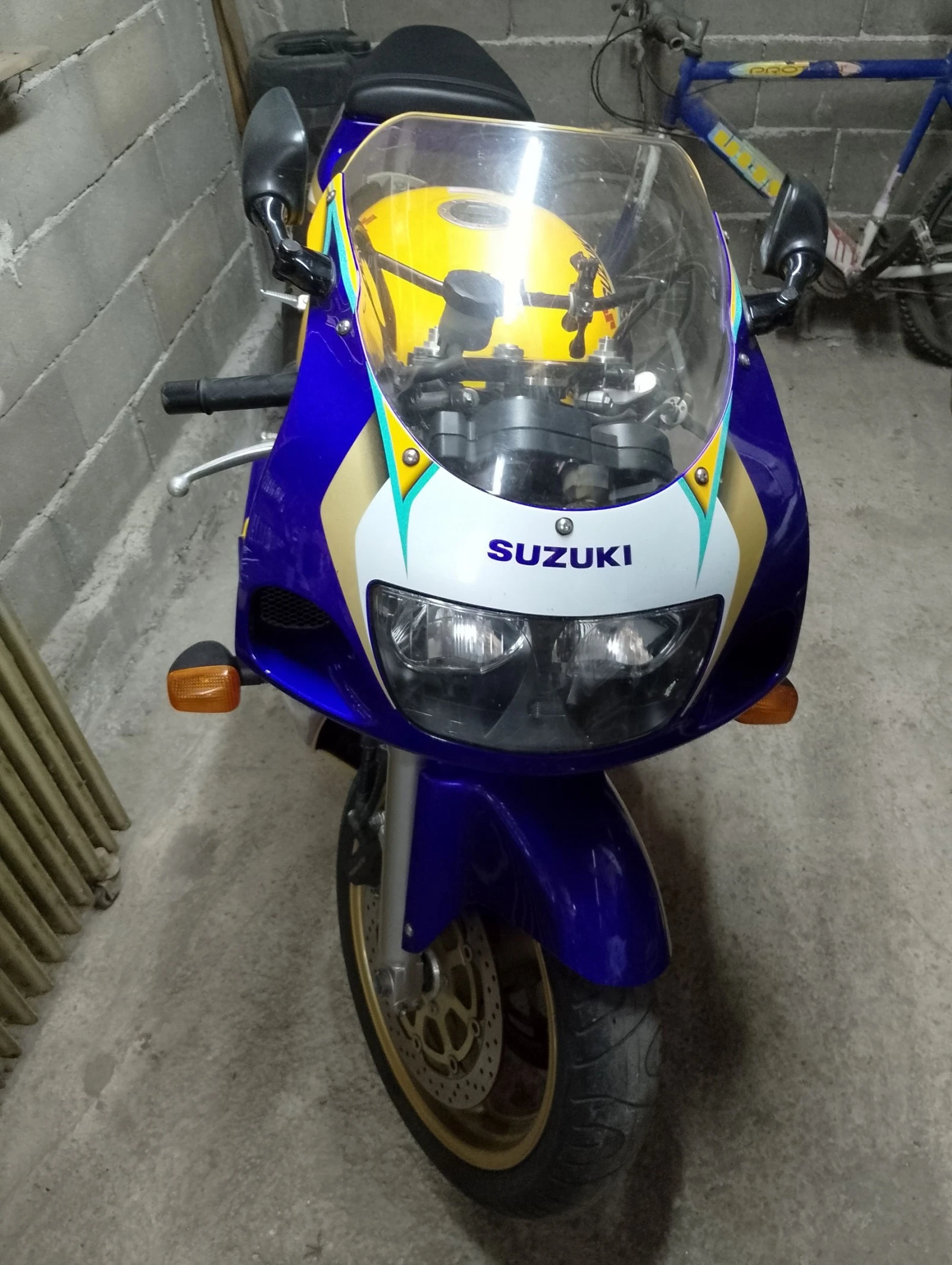 Suzuki Gsxr Gsxr - изображение 2